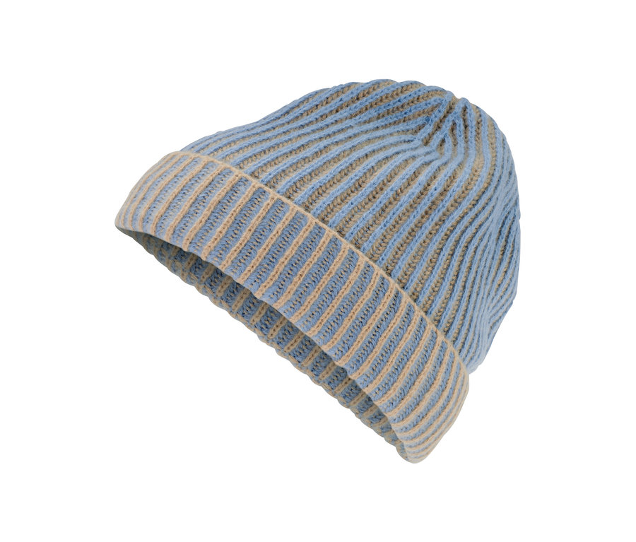 Czapka z dzianiny w niebiesko-beżowe paski.
