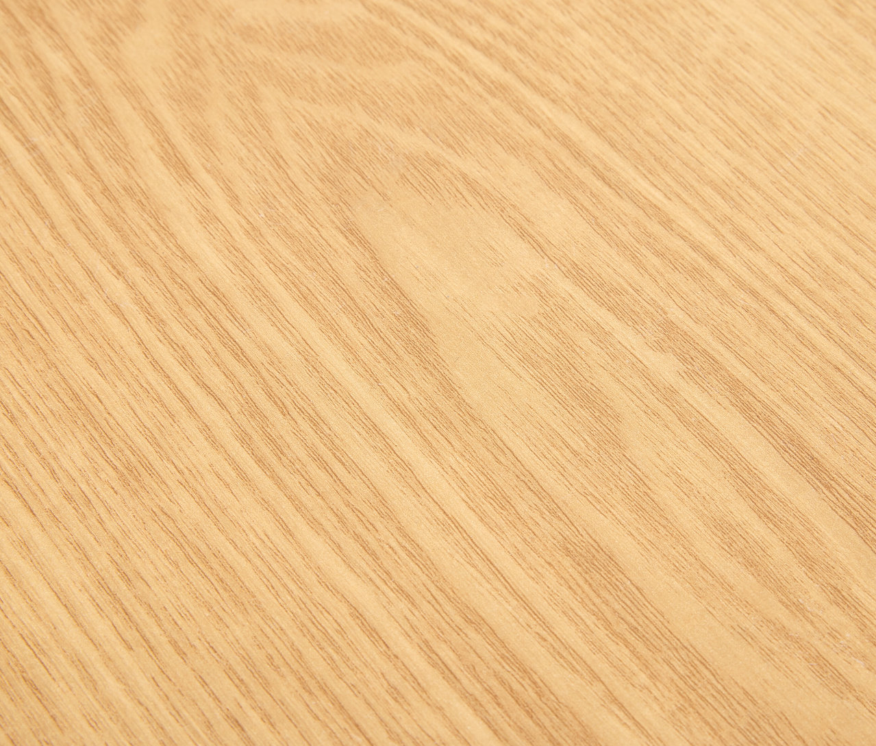 Szczegół tekstury jasnego drewna.