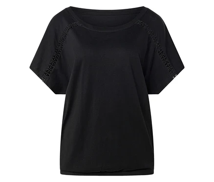 Czarny T-shirt z krótkim rękawem i ażurowym wzorem wzdłuż ramion.