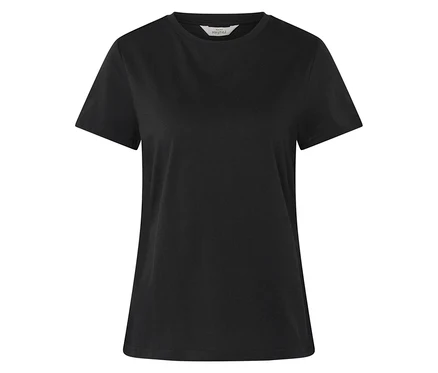 Czarny T-shirt z krótkim rękawem.