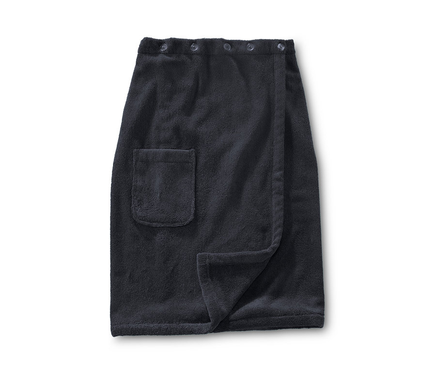 Granatowy kilt do sauny unisex z kieszenią i guzikami.