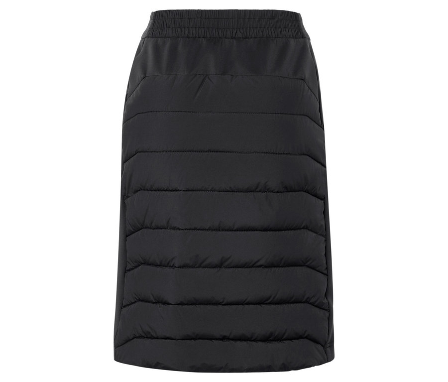 Czarna pikowana spódnica na białym tle.