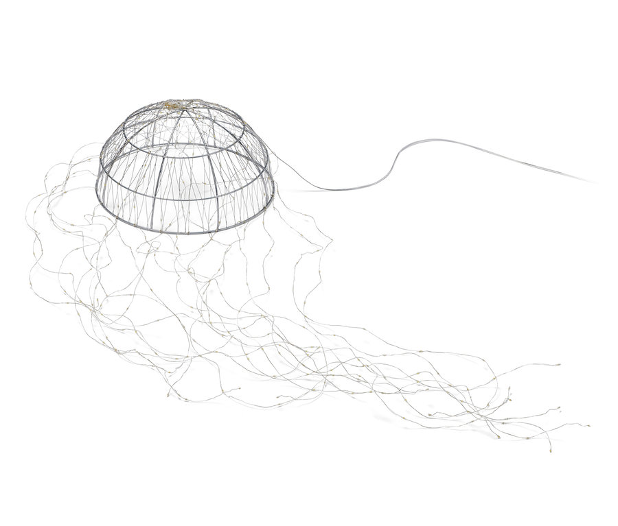 Druciana półkula z wiązką światełek LED.