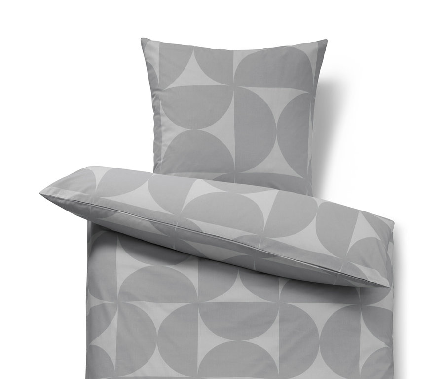 Szara pościel z bawełny renforcé w rozmiarze standardowym i niestandardowym z geometrycznym wzorem.