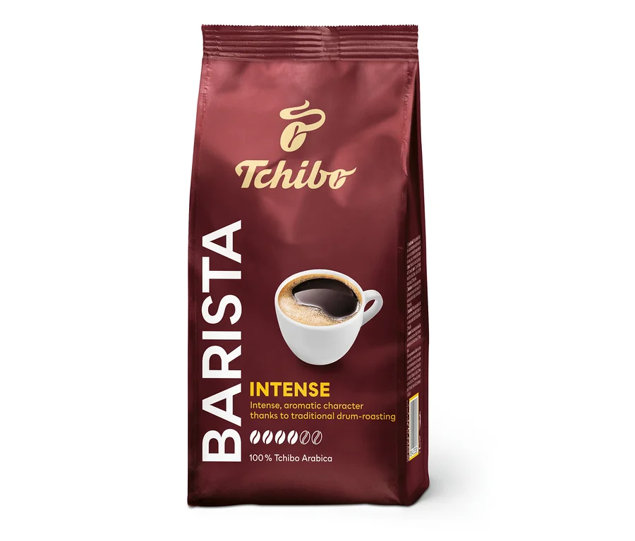 Opakowanie kawy palonej mielonej Tchibo Barista Intense. Na opakowaniu znajduje się filiżanka kawy.