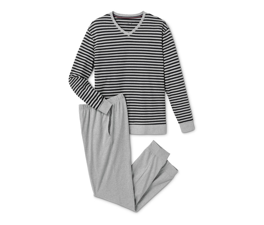 Rozłożona piżama z długim rękawem w czarno-szare paski i szare spodnie od piżamy.