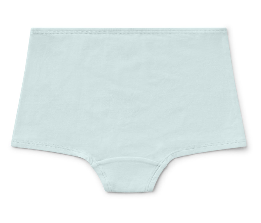 Jasne damskie majtki na białym tle.