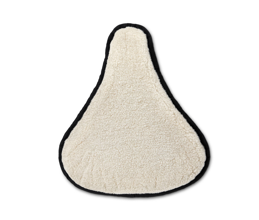 Biały pokrowiec na siodełko 2 w 1 z czarnym obszyciem.