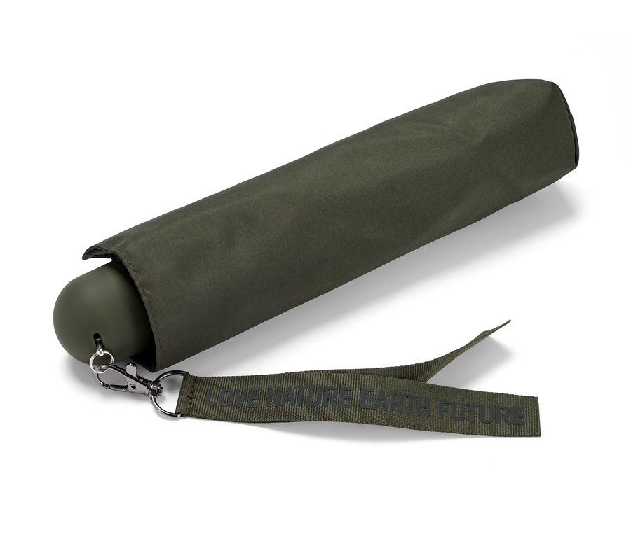 Parasol kieszonkowy w oliwkowym etui z paskiem.
