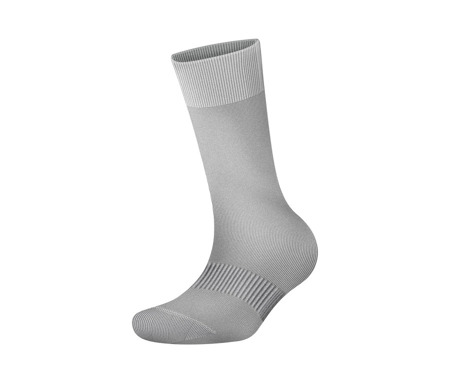 Szara skarpeta sportowa.
