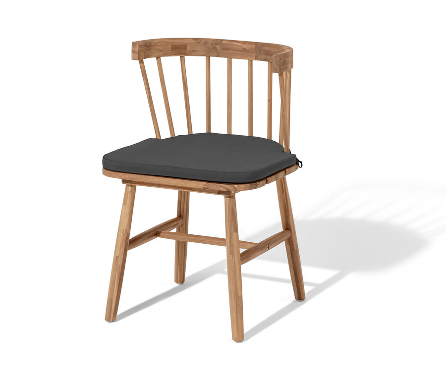 Krzesło do jadalni z poduszką.