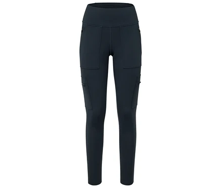 Czarne legginsy termiczne outdoor z kieszeniami.