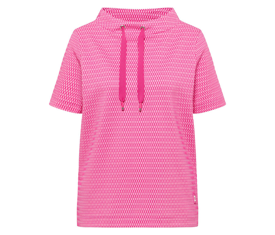 Zbliżenie na różową koszulkę CECIL z krótkimi rękawami i kapturem ze sznurkiem.