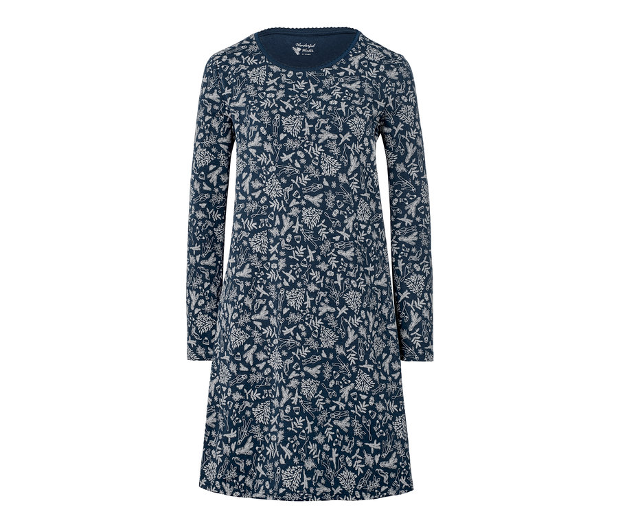 Niebieska koszula nocna z nadrukiem na całej powierzchni.