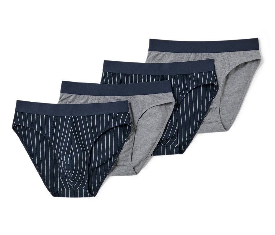 Cztery pary slipów w paski.