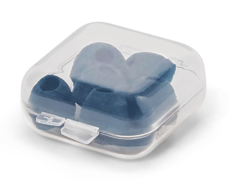 Niebieskie zatyczki do uszu w przezroczystym plastikowym pudełku.