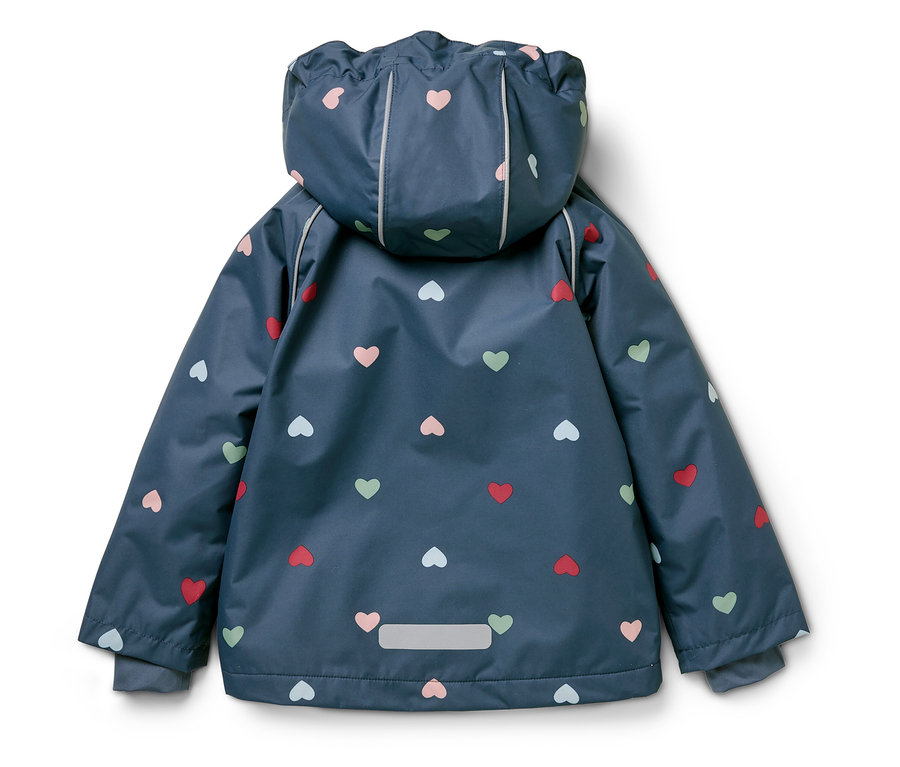 Niebieska kurtka z kapturem w serduszka.