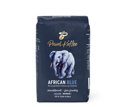 Opakowanie kawy ziarnistej Privat Kaffee, African Blue, 500 g. Na opakowaniu znajduje się wizerunek słonia.
