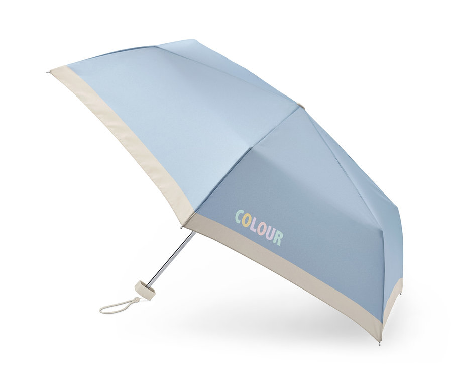 Otwarty, jasnoniebieski parasol kieszonkowy z napisem COLOUR.