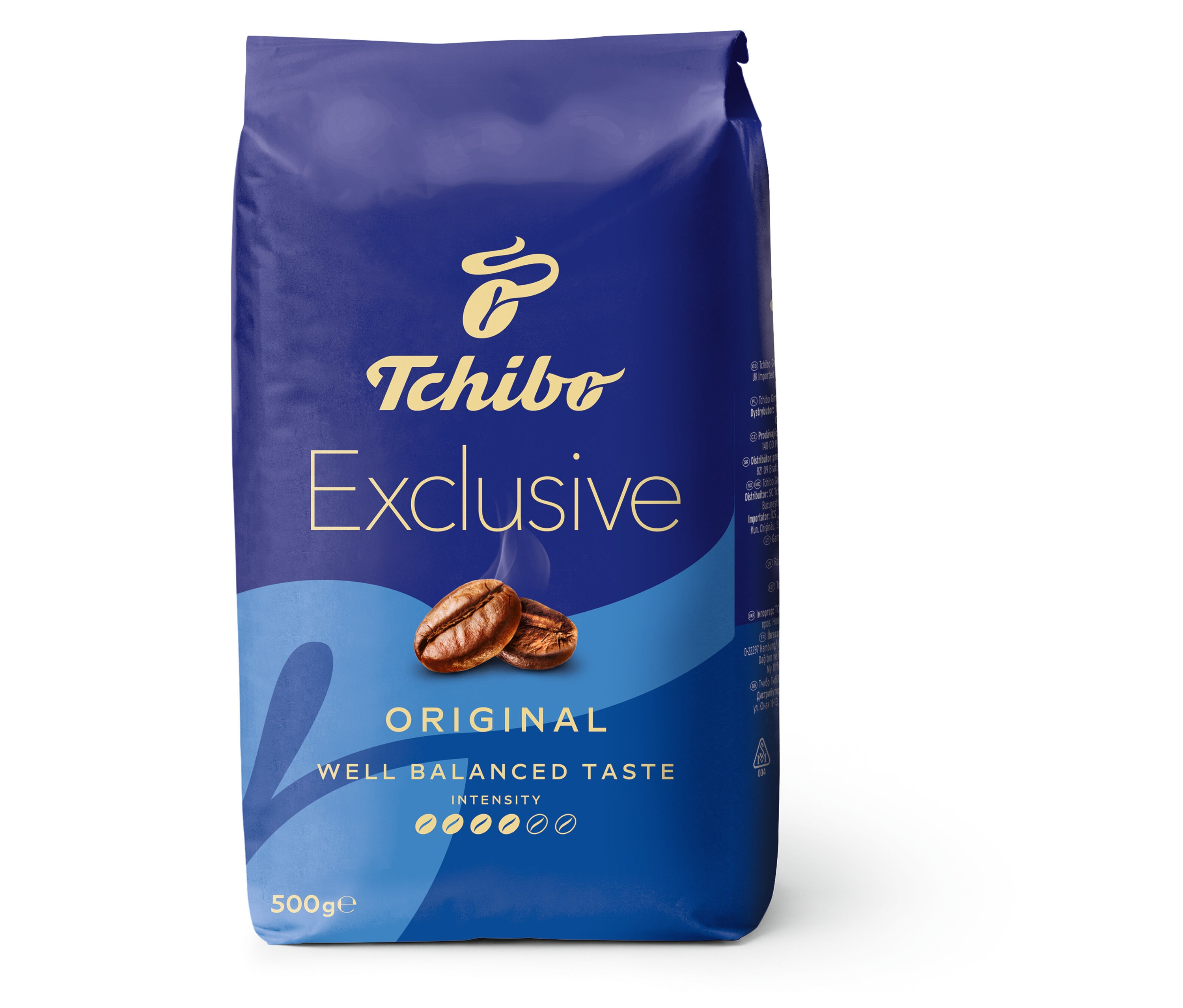 Zbliżenie na opakowanie kawy Tchibo Exclusive.