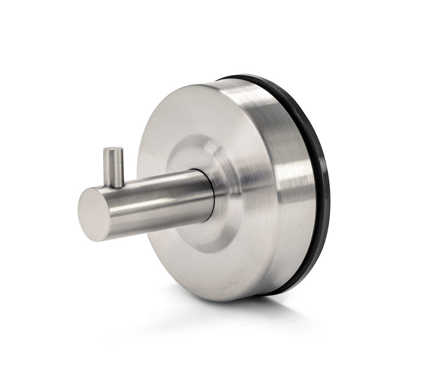 Zbliżenie na haczyk na przyssawce.