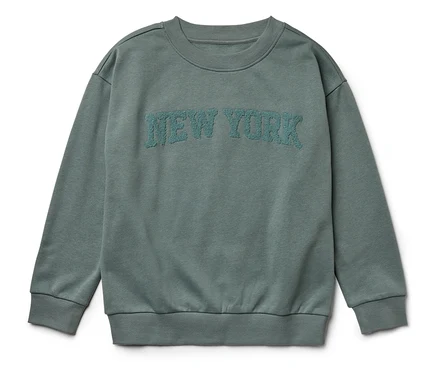 Zielona bluza z napisem "NEW YORK".