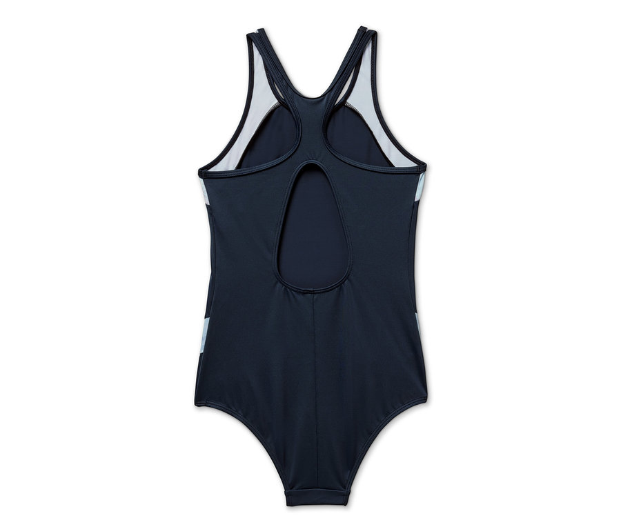 Widok z tyłu kostiumu kąpielowego.