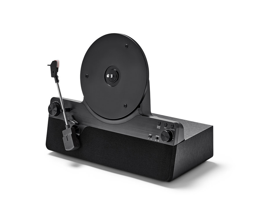 Czarny pionowy gramofon z wbudowanymi głośnikami.