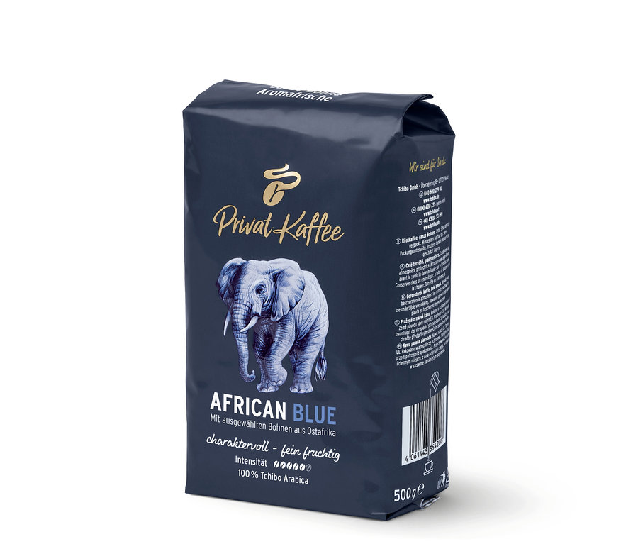 Widoczna paczka kawy ziarnistej Privat Kaffee African Blue z motywem słonia.