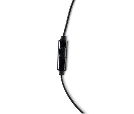 Czarny panel sterowania słuchawek dousznych z kablem na białym tle.