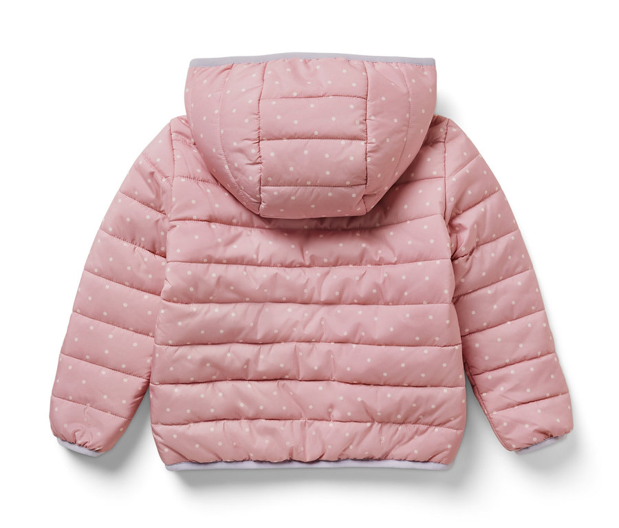 Pikowana kurtka dziecięca w kolorze różowym w białe kropki z kapturem, widok z tyłu.