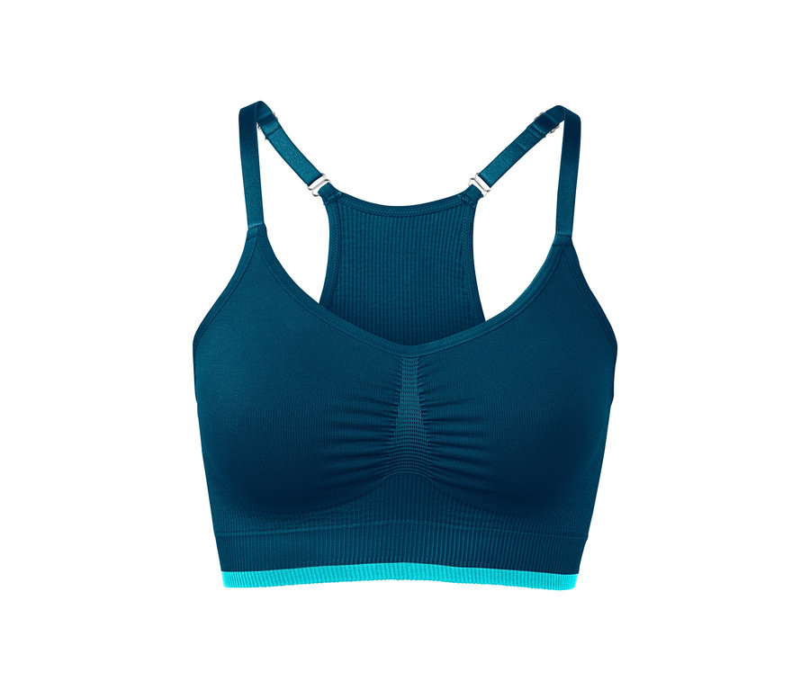 Szczegółowy widok niebieskiego sportowego biustonosza bezszwowego.