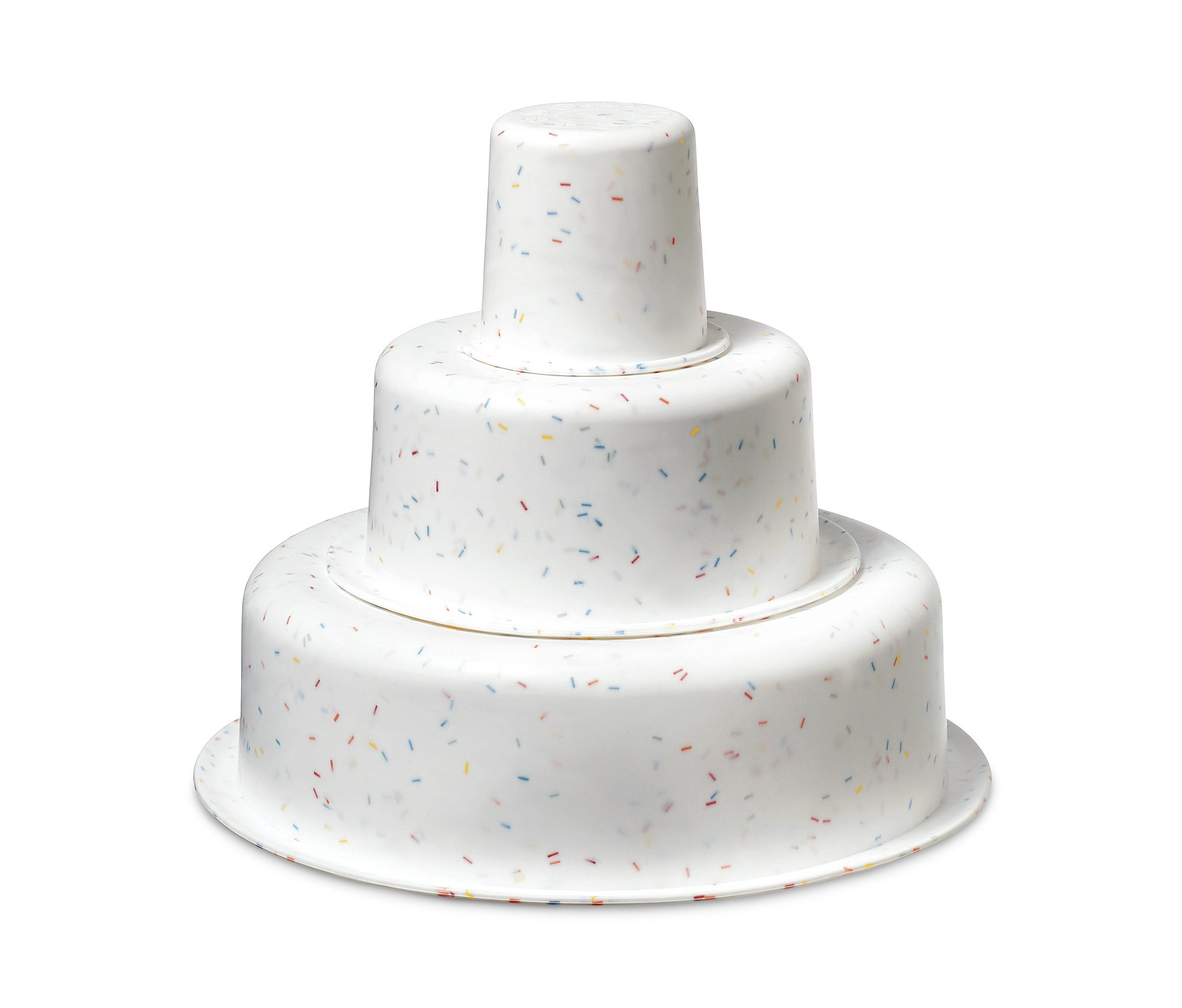 Zestaw tortownic ułożonych jeden na drugim.