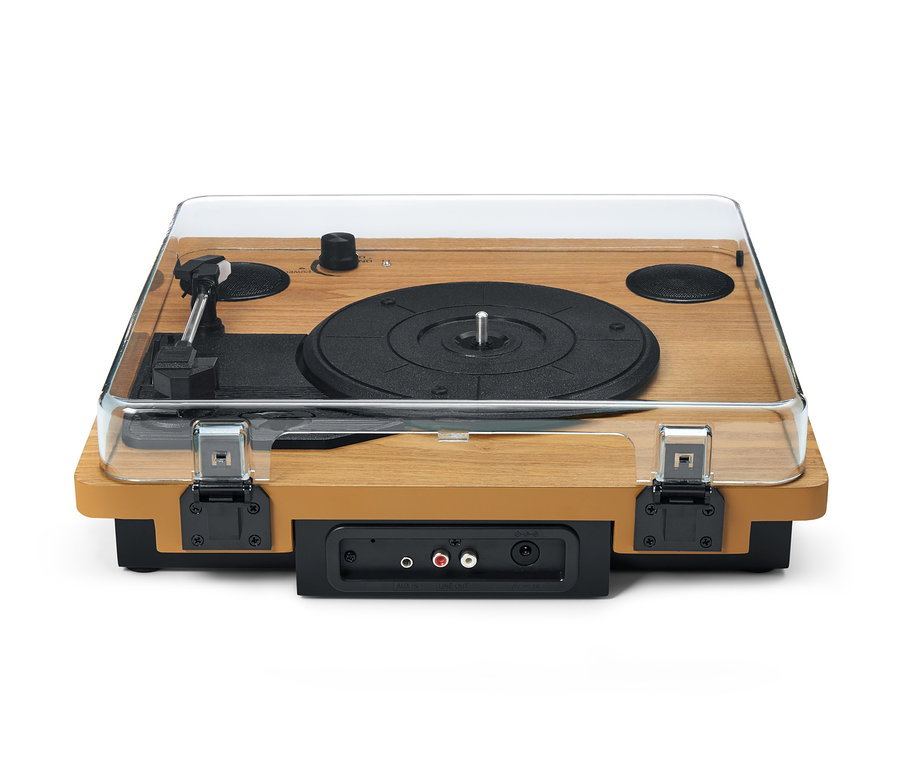 Zbliżenie na gramofon »Dual DTR 61« z wbudowanymi głośnikami.