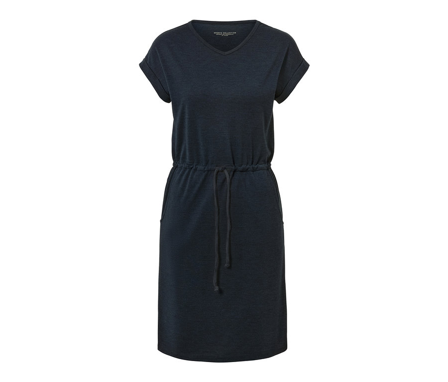 Granatowa sukienka outdoorowa z krótkim rękawem i sznurkiem w pasie.