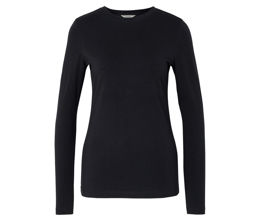 Czarna koszulka z długim rękawem.