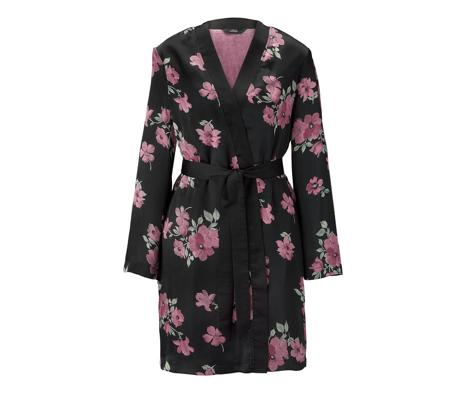 Czarny szlafrok kimono we wzory kwiatowe, z paskiem.