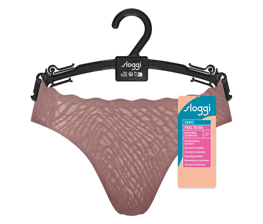 Brązowe figi sloggi ZERO Feel Bliss High leg na czarnym wieszaku.