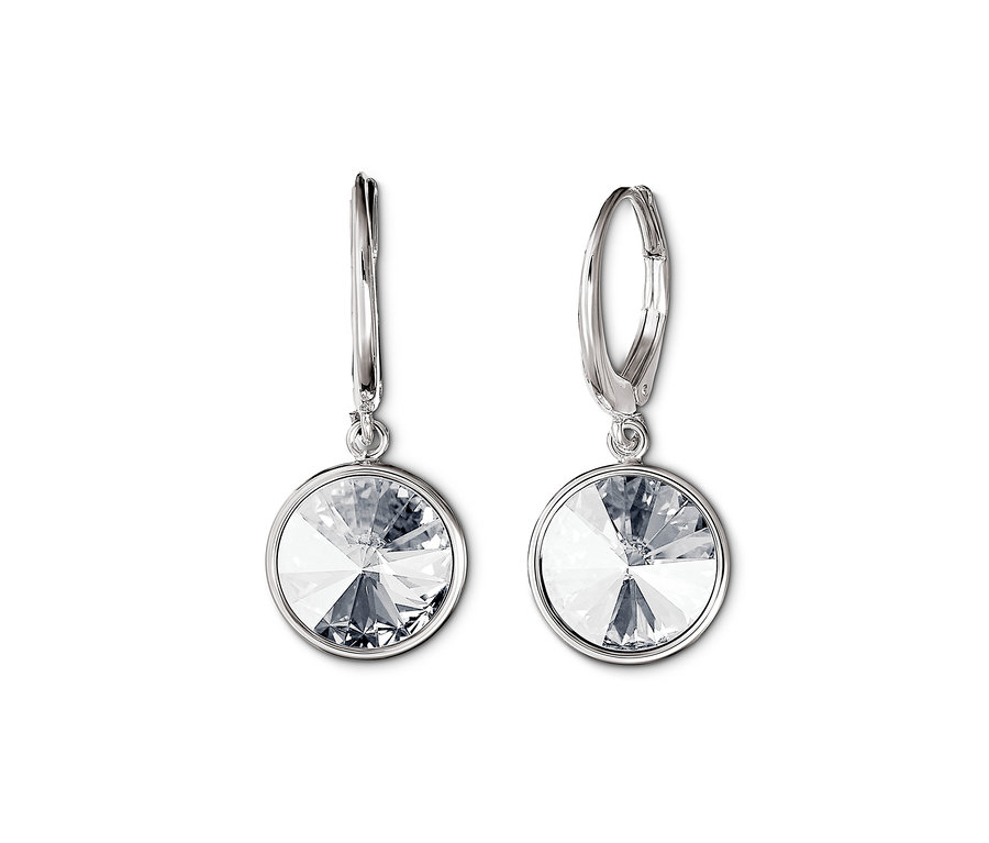 Dwa kolczyki z kryształami Rivoli Swarovski® na białym tle.