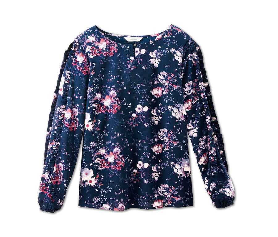 Granatowa bluzka w kwiaty z falbanką.