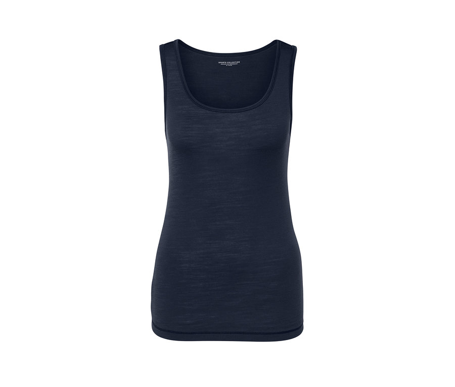 Zdjęcie zbliżeniowe jednej z 2 koszulek tank top z wełną merino.