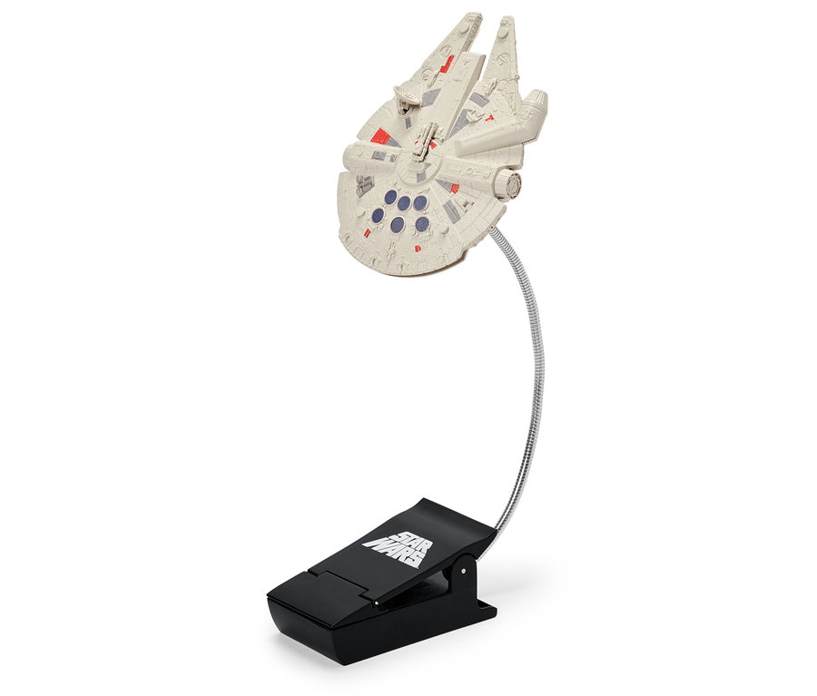 Lampa Sokół Millennium przymocowana do klipsa.