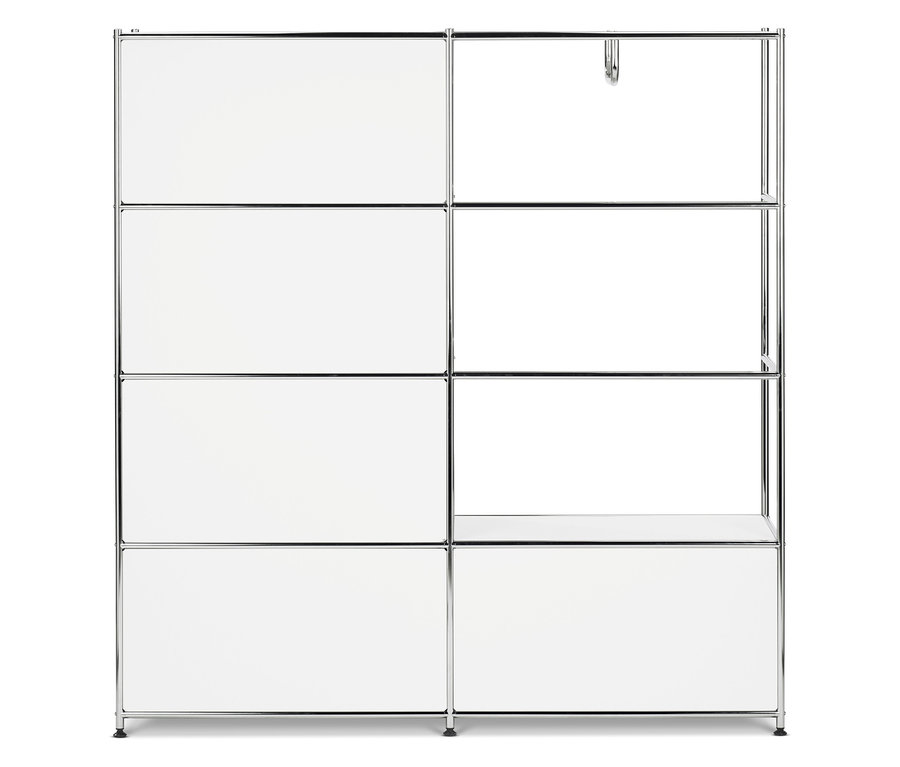 Srebrna metalowa rama z białymi panelami.