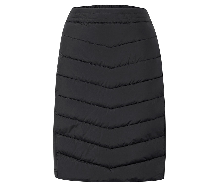 Czarna, pikowana spódnica na białym tle.