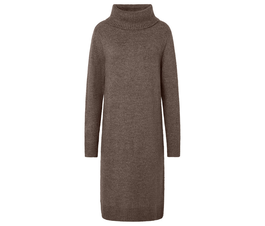 Brązowa sukienka dzianinowa z golfem.