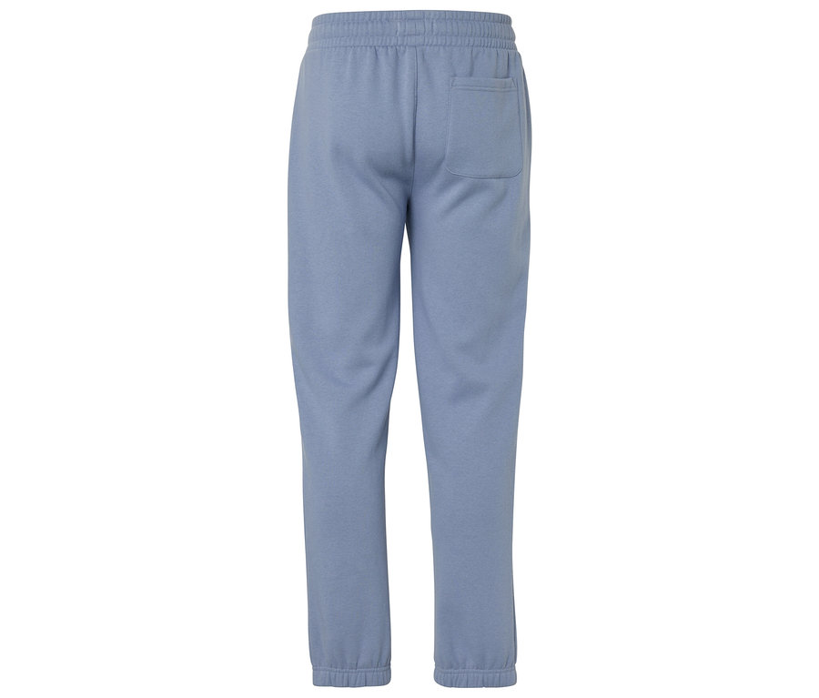 Widok z tyłu jasnoniebieskich spodni dresowych ze ściągaczem w pasie i kieszenią z tyłu.