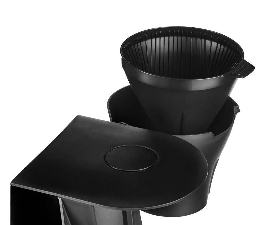 Szczegół czarnego ekspresu przelewowego »Let's Brew«.