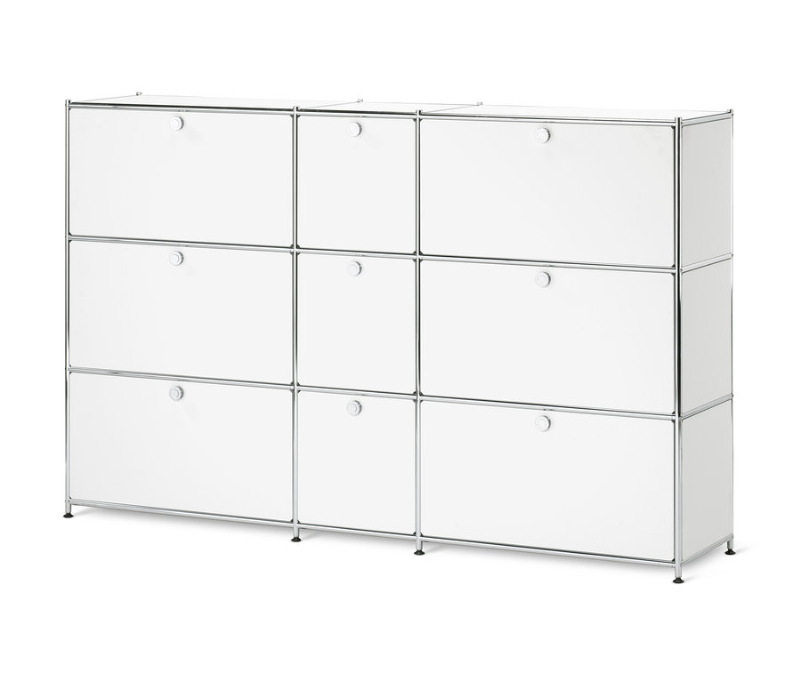 Biała komoda »CN3« z 9 klapami.