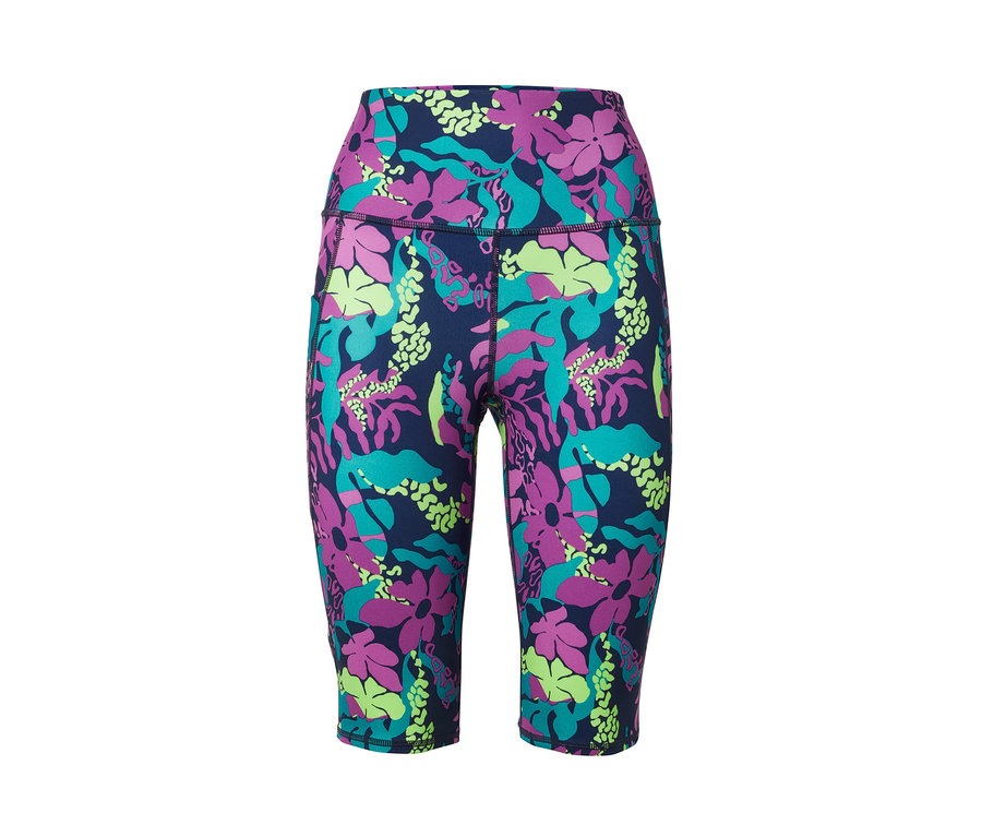 Krótkie legginsy z nadrukiem na całej powierzchni.