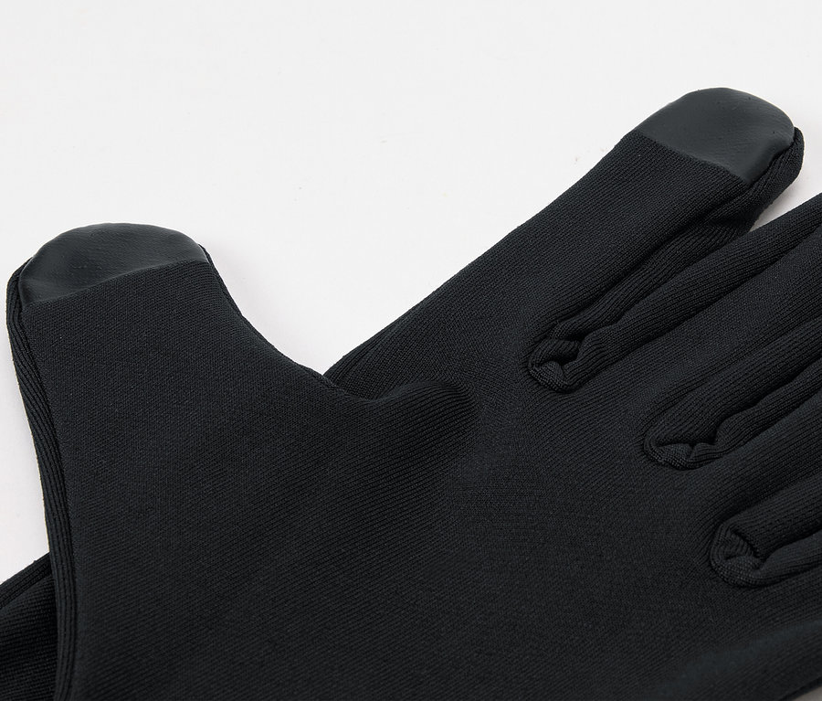 Czarne rękawice do biegania.